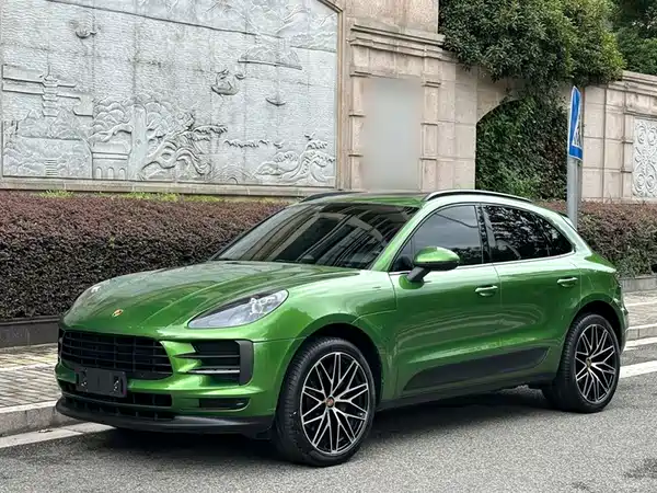 Porsche Macan 2021