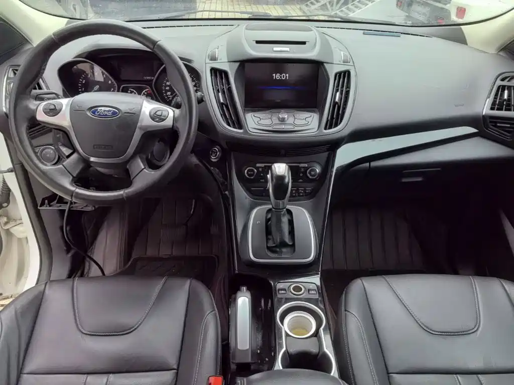 Ford Kuga 2014 — фото 10