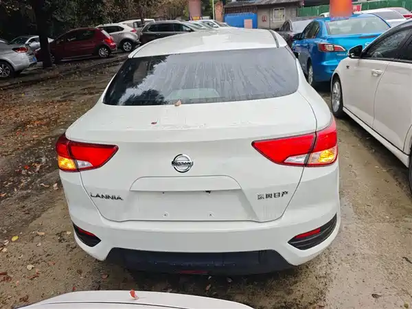 Nissan Bluebird 2019