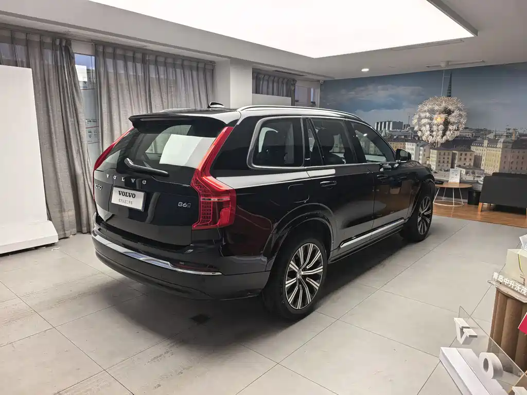 Volvo XC90 2025 — фото 13