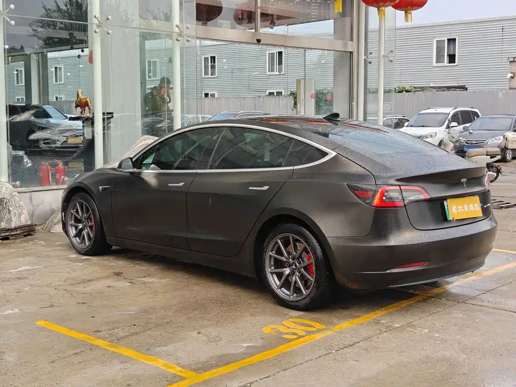 Tesla Model 3 2019 — фото 13