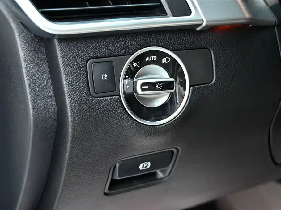 Mercedes-Benz GL-Class 2014 — фото 23