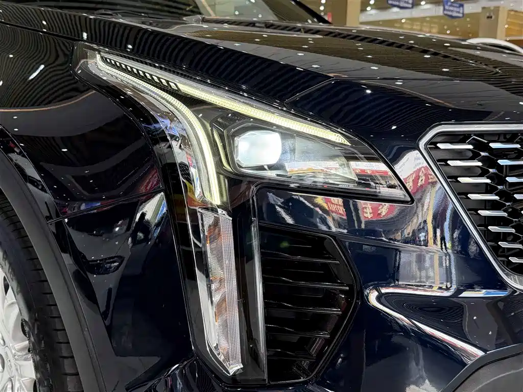Cadillac XT4 2020 — фото 7