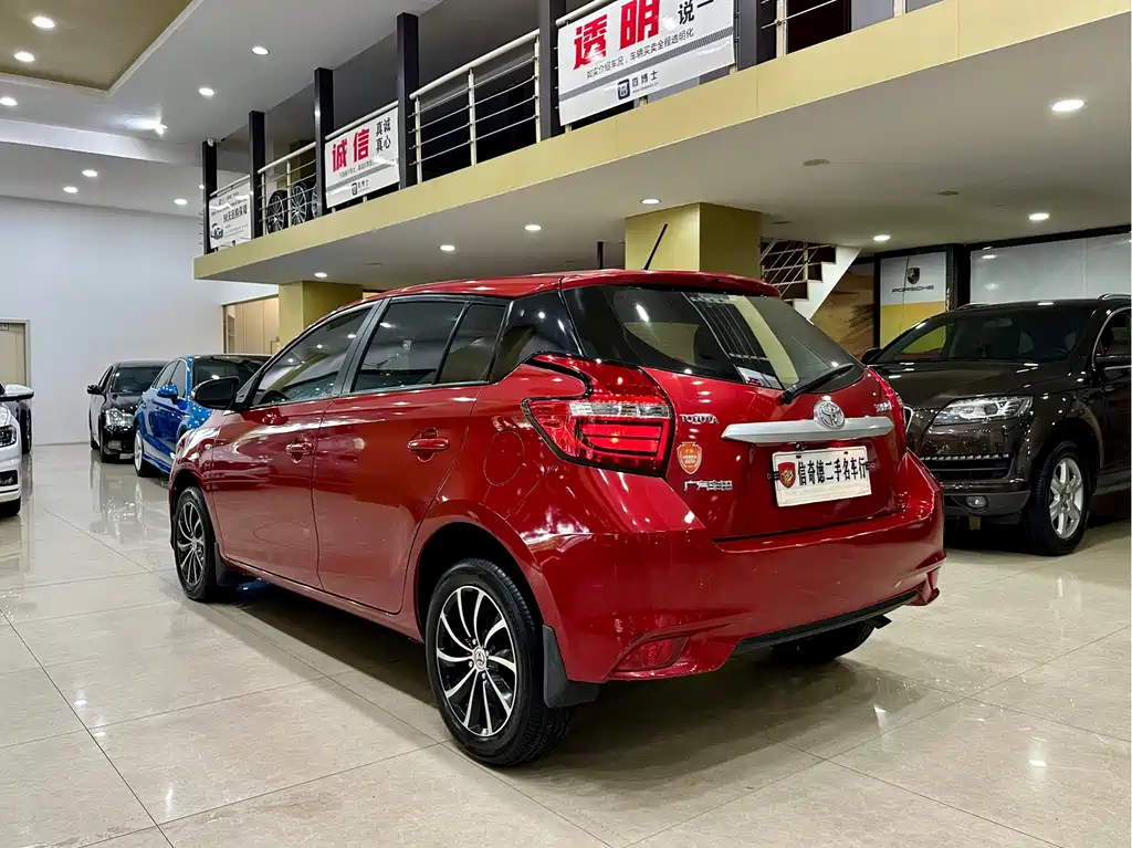Toyota Yaris L 2019