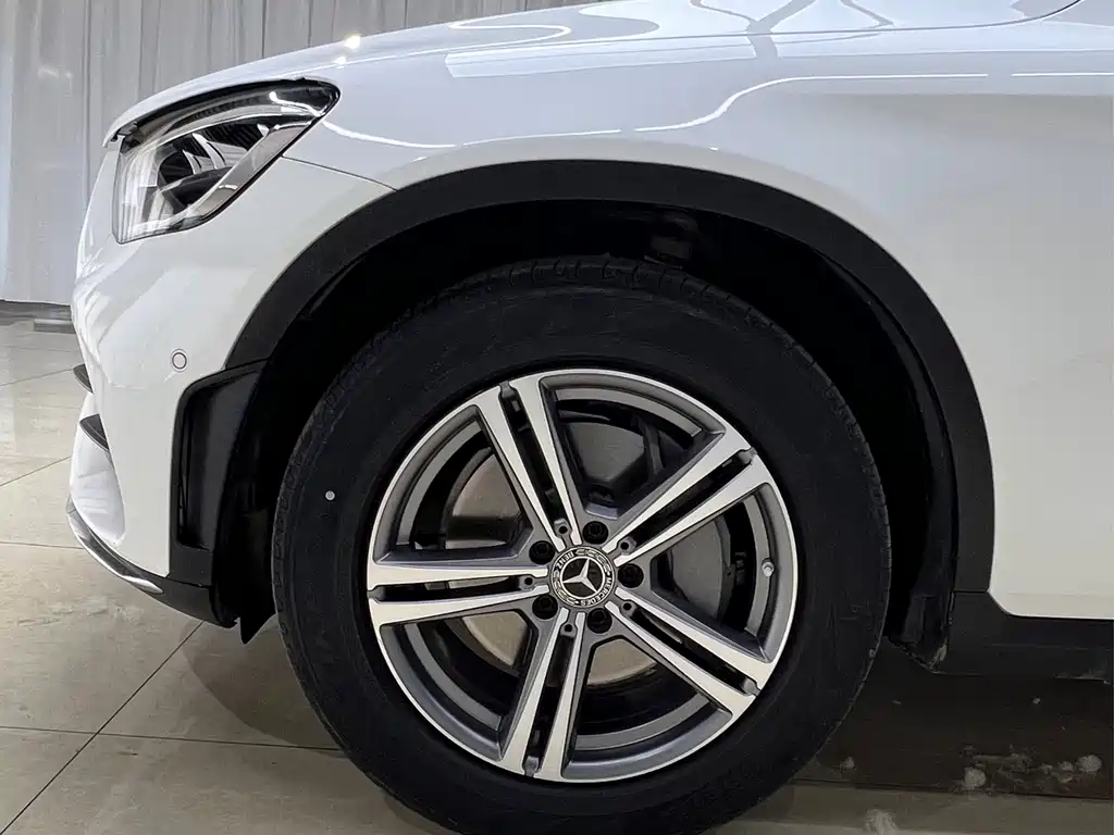 Mercedes-Benz GLC 2020 — фото 22