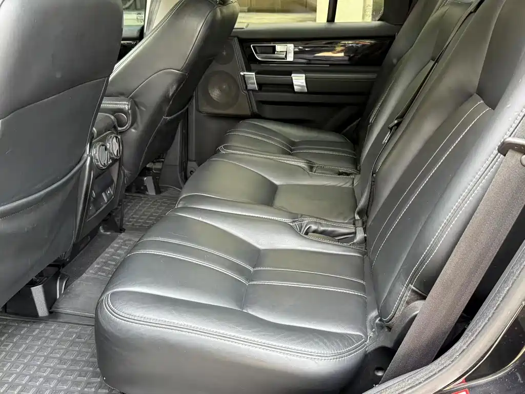 Land Rover Discovery 2011