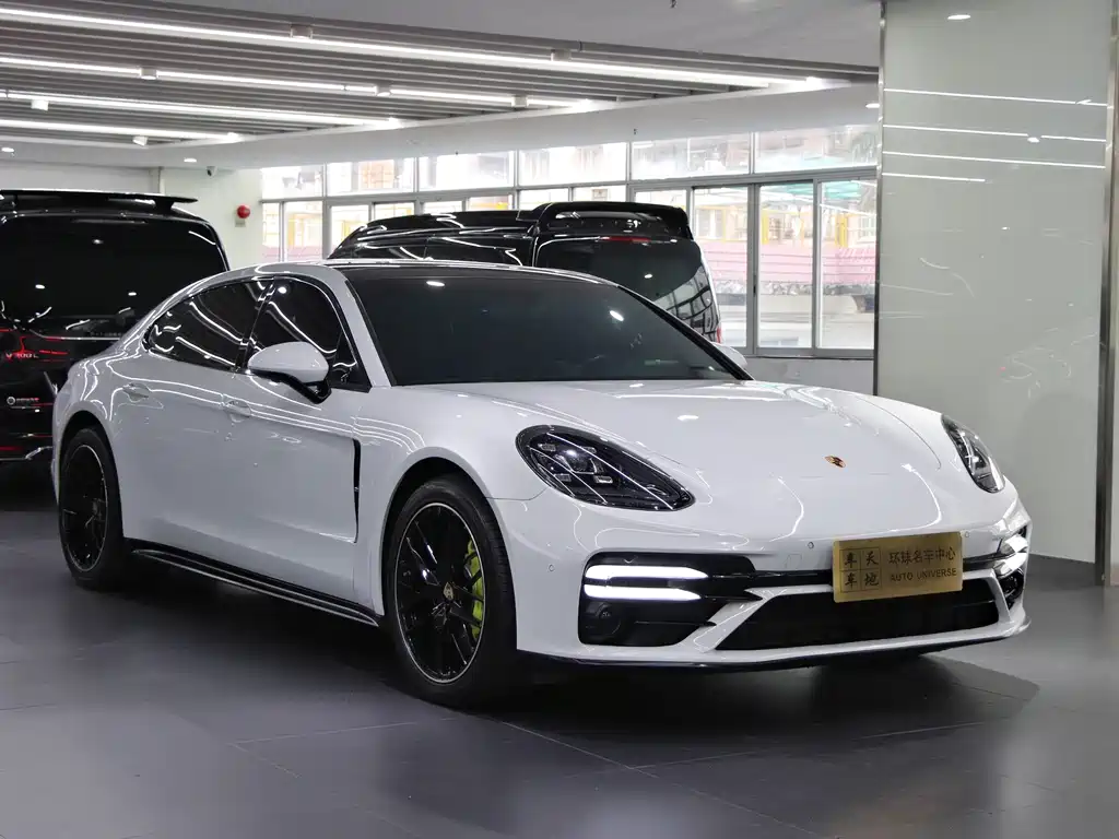 Porsche Panamera Hybrid 2018 — фото 4