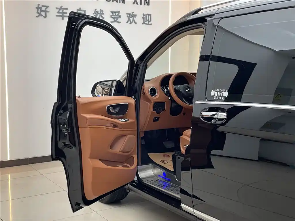 Mercedes-Benz Vito 2020 — фото 18