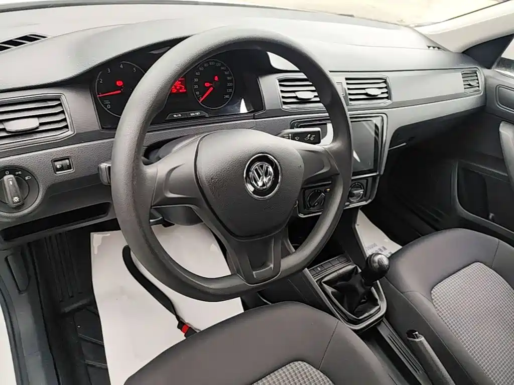 Volkswagen Santana 2019 — фото 11
