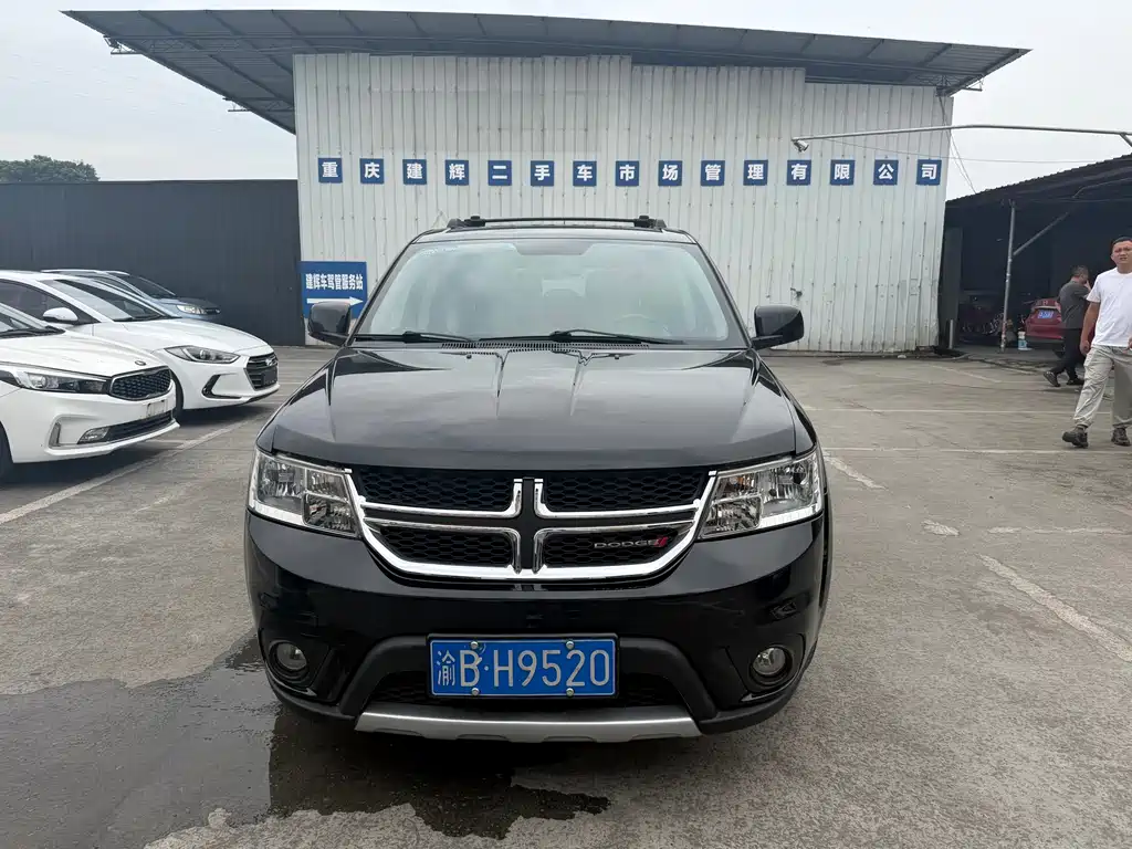 Dodge Journey 2013 — фото 2