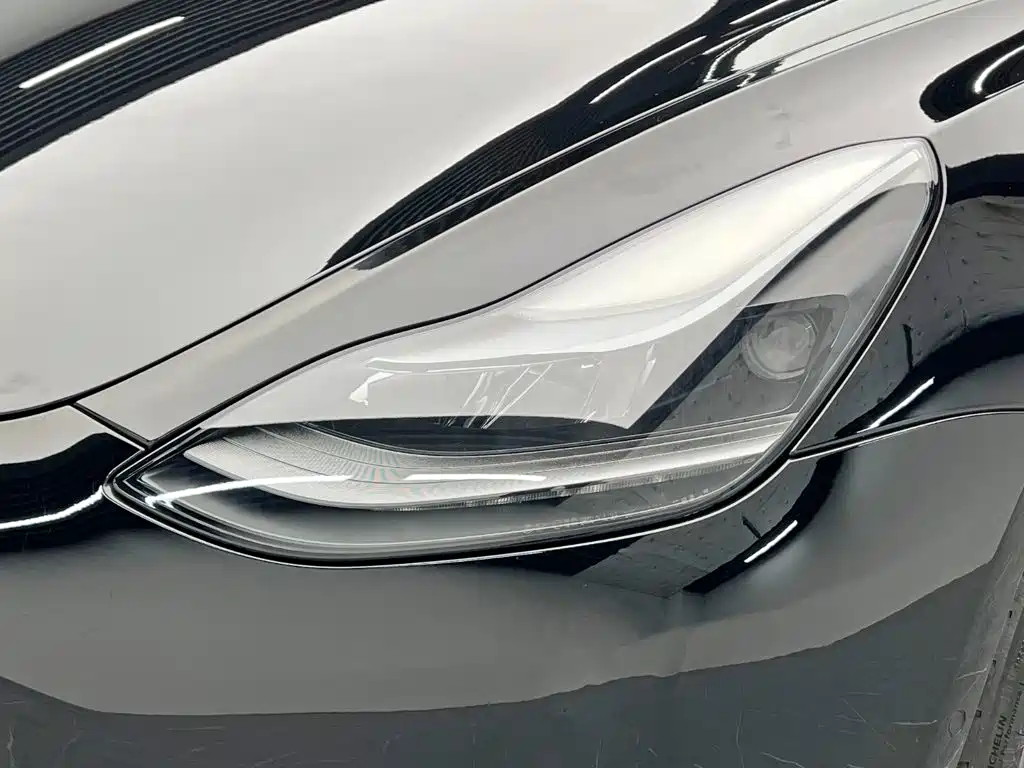 Tesla Model 3 2023 — фото 9