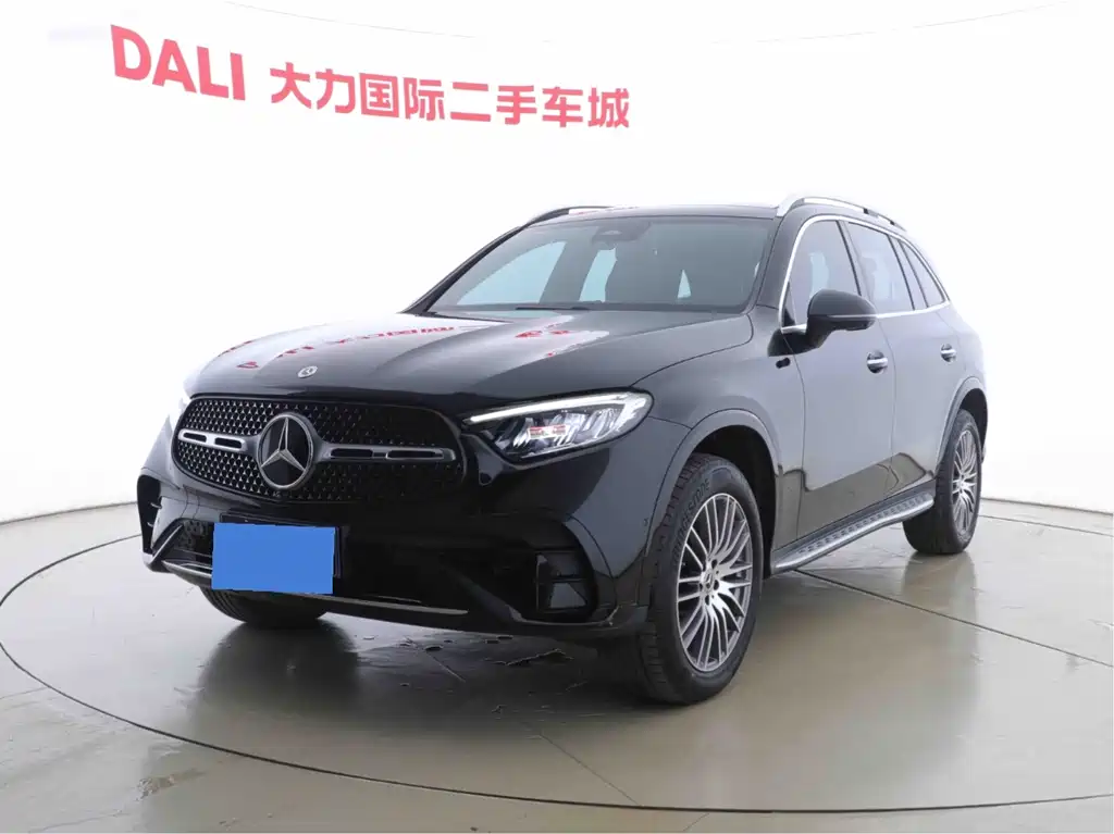 Mercedes-Benz GLC 2023