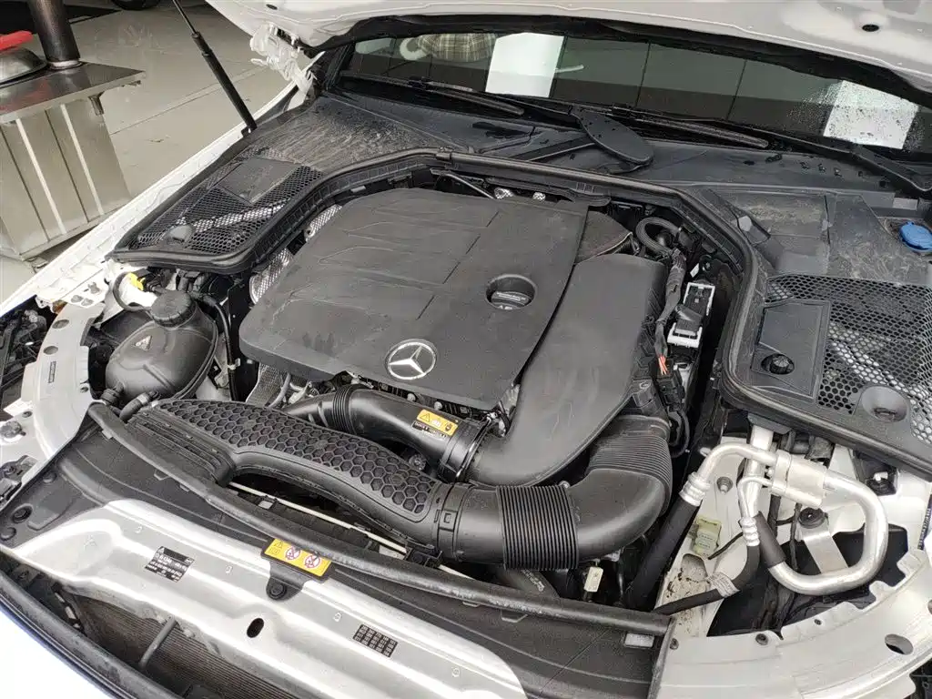 Mercedes-Benz C-Class 2019 — фото 16