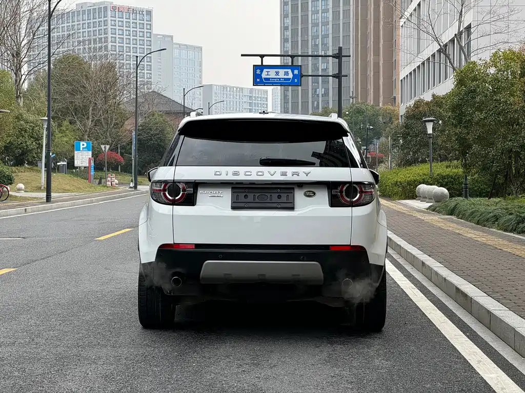 Land Rover Discovery Sport 2017 — фото 4