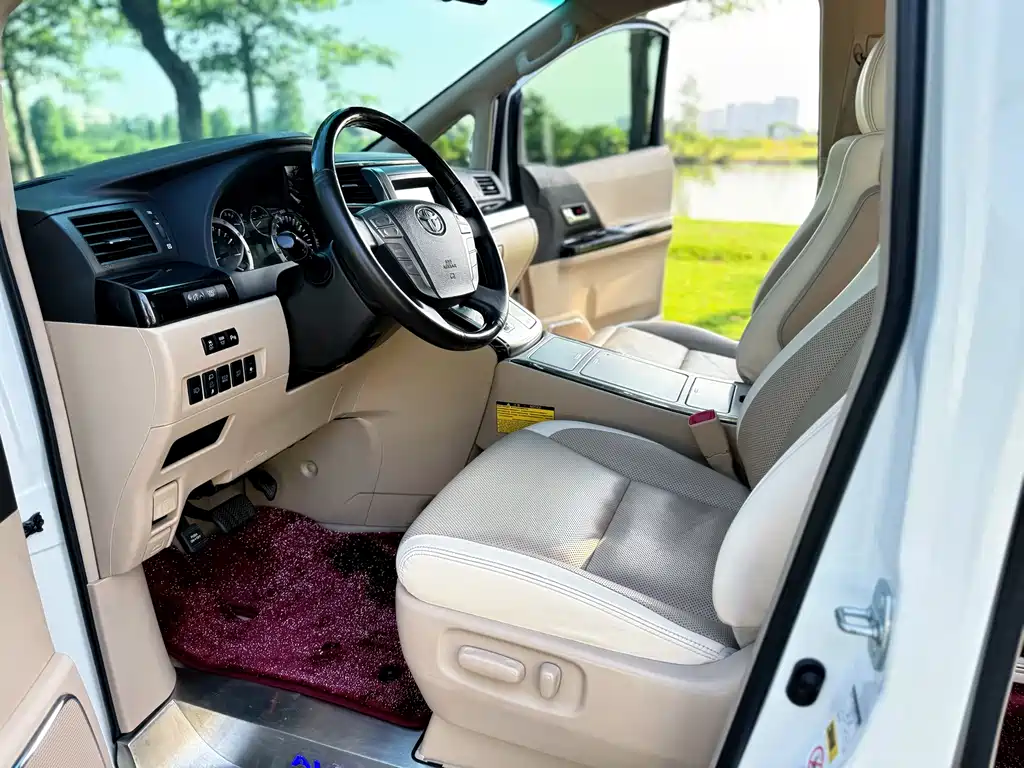 Toyota Alphard 2014 — фото 5