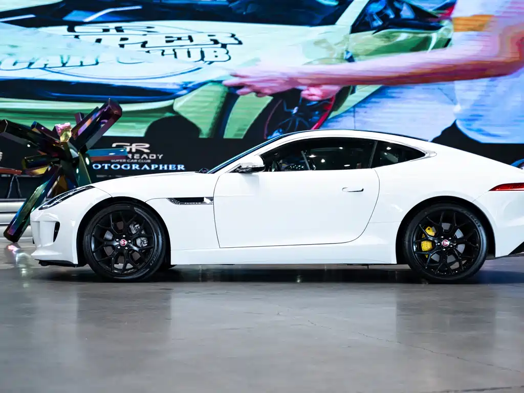 Jaguar F-TYPE 2015 — фото 6