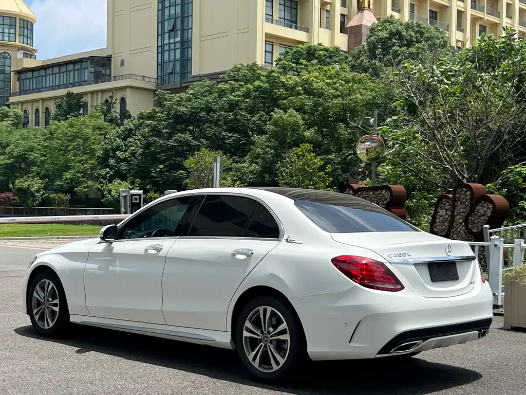 Mercedes-Benz C-Class 2015 — фото 11