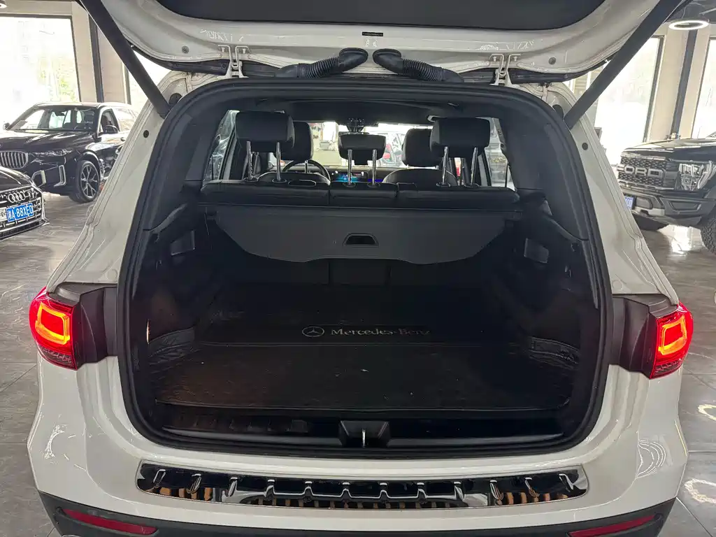 Mercedes-Benz GLB 2021 — фото 19