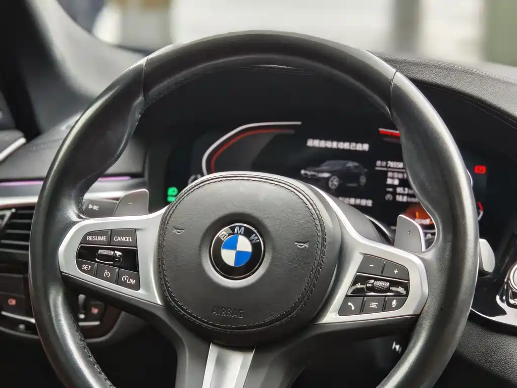 BMW 5 Series 2022 — фото 14