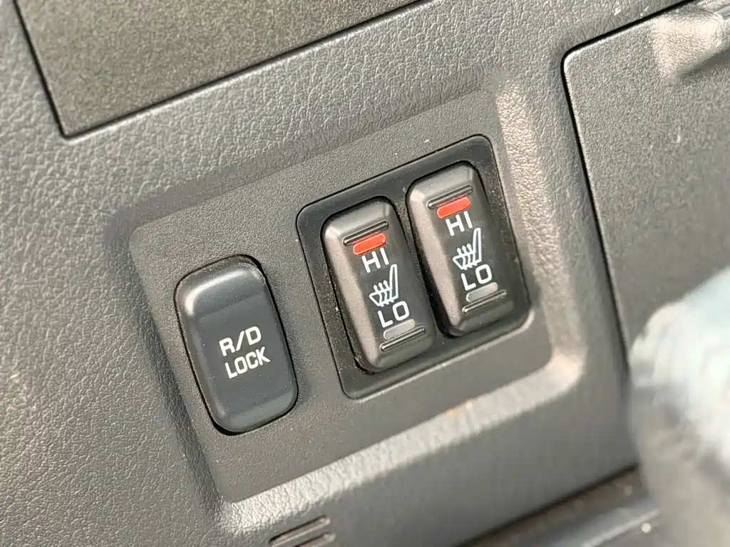 Mitsubishi Pajero 2017 — фото 18