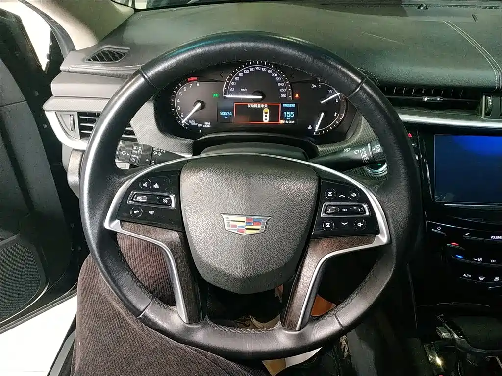 Cadillac XTS 2019 — фото 11