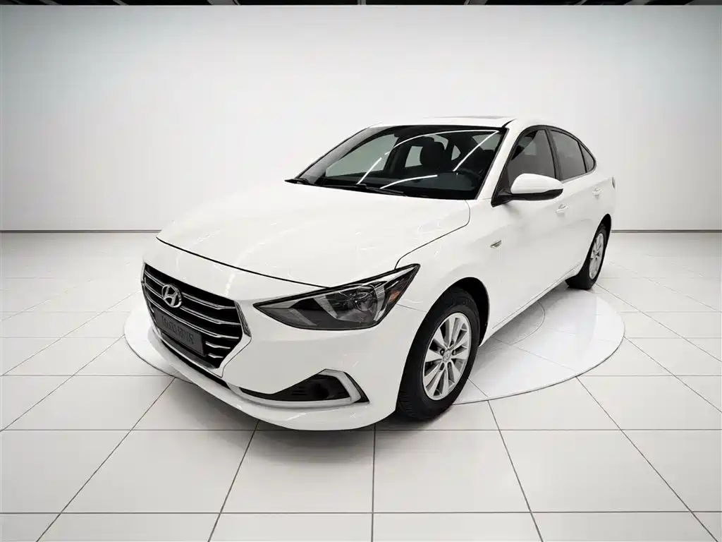 Hyundai Elantra 2020 — фото 2