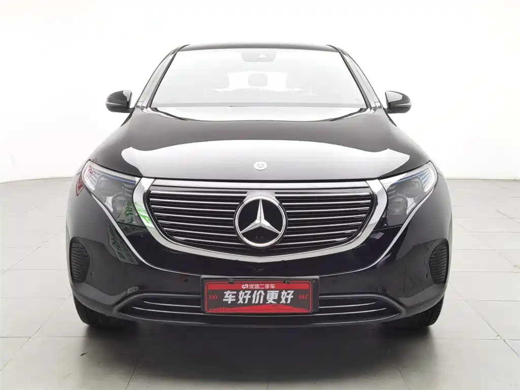 Mercedes-Benz EQC 2022 — фото 3