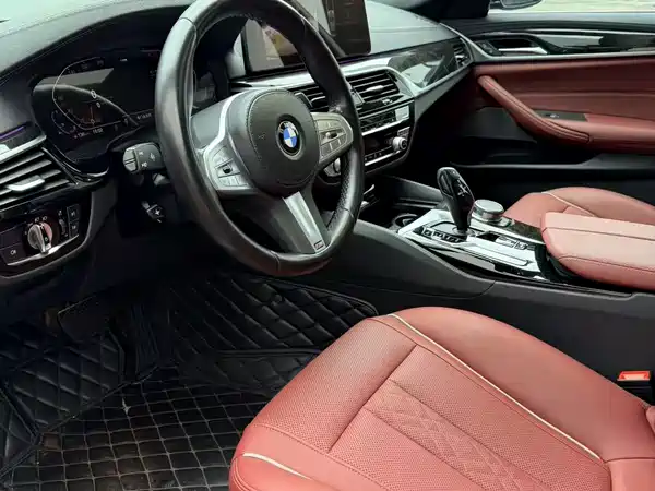 BMW 5 Series 2022