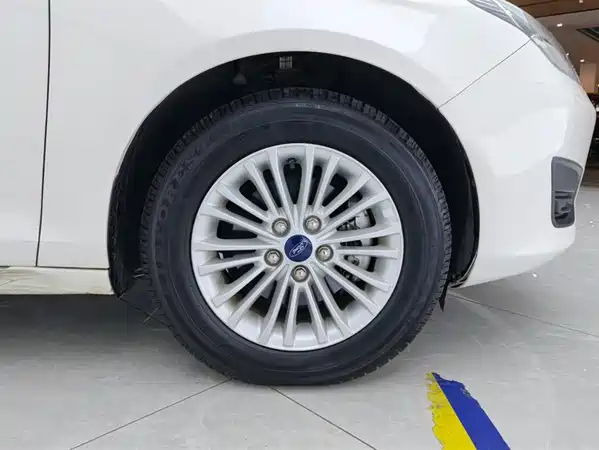 Ford Escort 2017