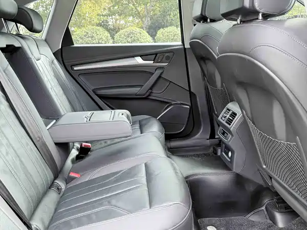 Audi Q5L 2023