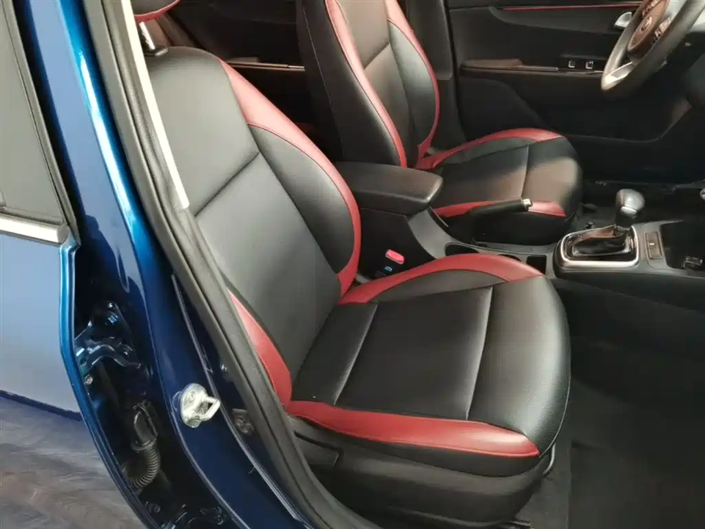 Kia KX Cross 2018 — фото 20