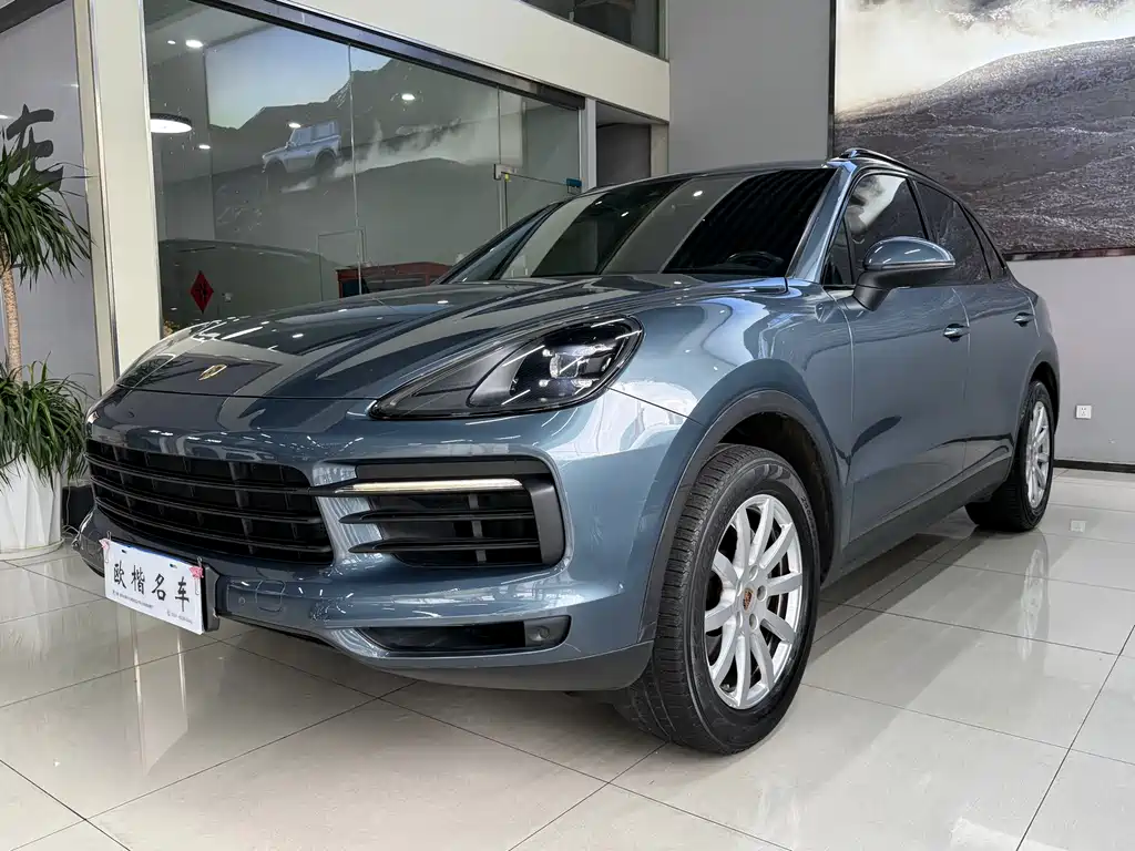 Porsche Cayenne 2018 — фото 1