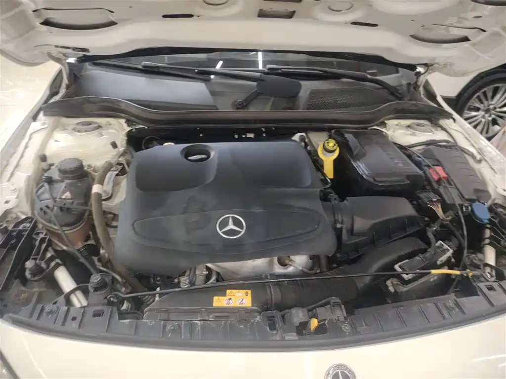 Mercedes-Benz GLA 2018 — фото 20
