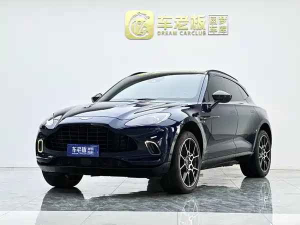 Aston Martin DBX 2022