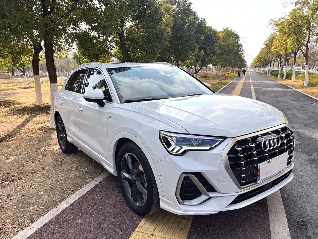 Audi Q3 2022