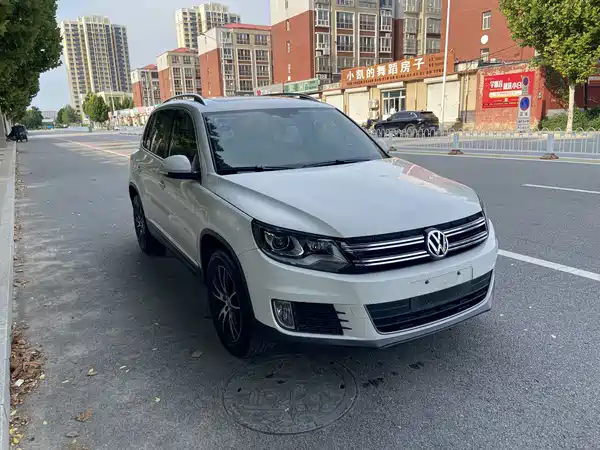 Volkswagen Tiguan 2015
