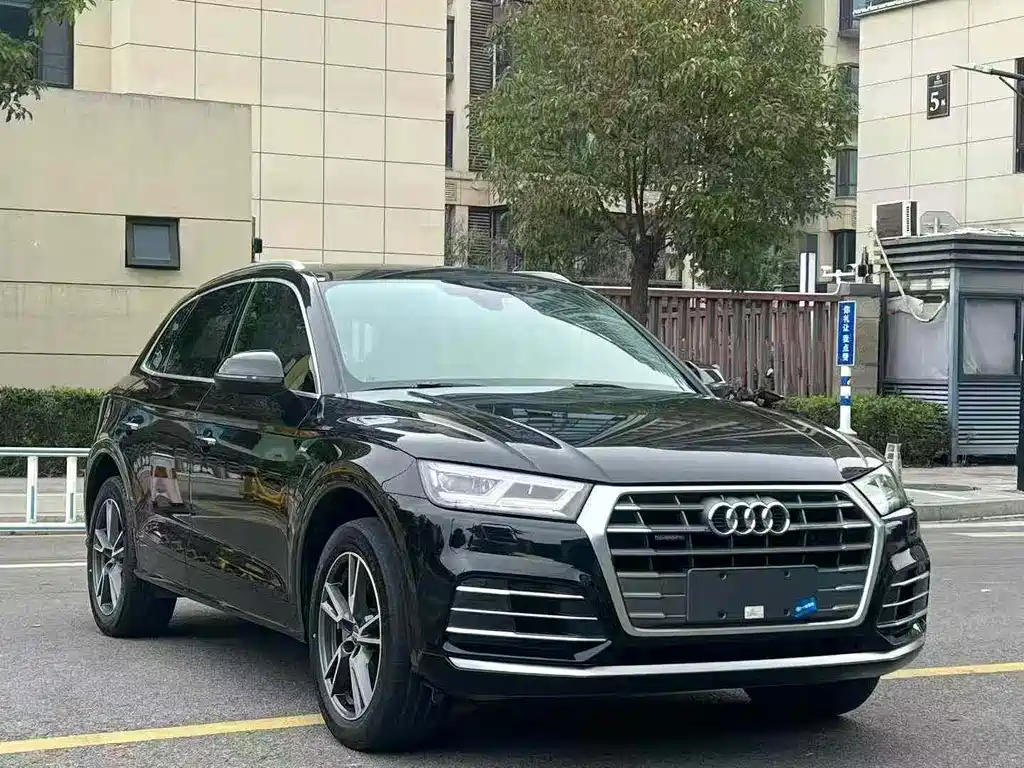 Audi Q5L 2020 — фото 3
