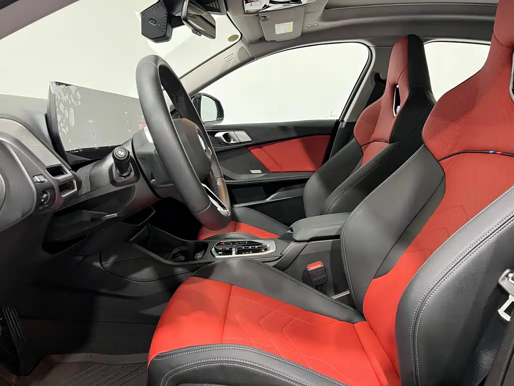 BMW 2 Series 2025 — фото 12