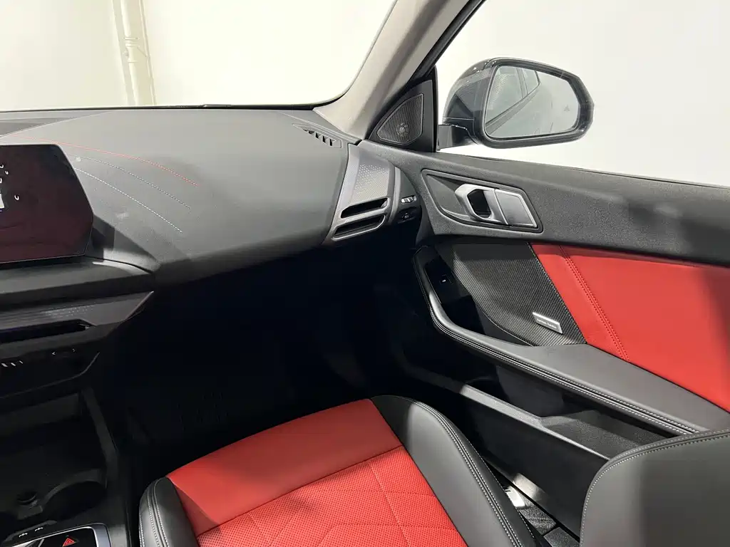 BMW 2 Series 2025 — фото 16