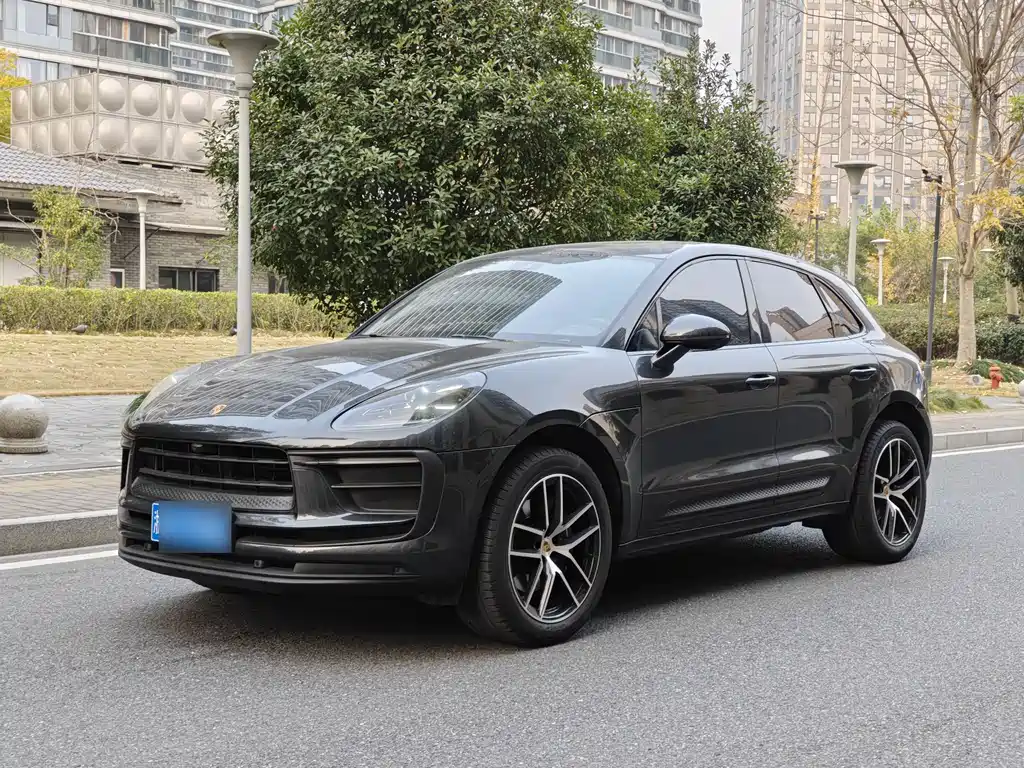Porsche Macan 2023 — фото 1