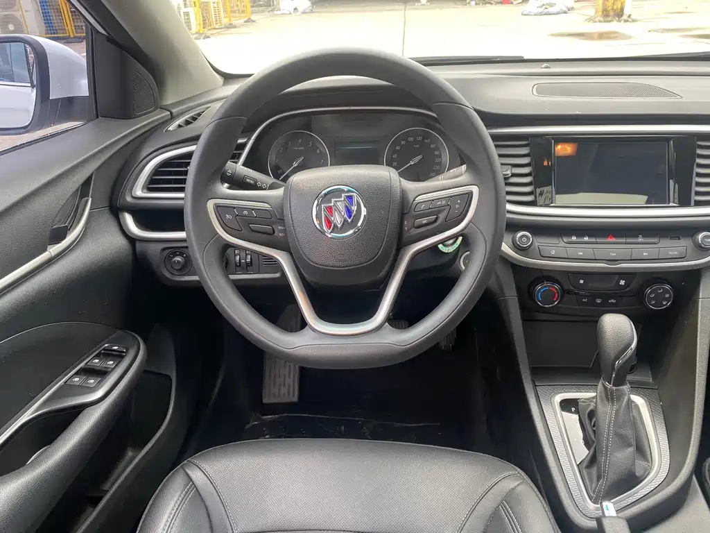 Buick Excelle 2023 — фото 11