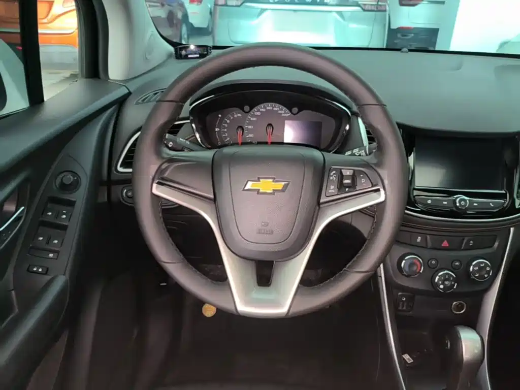 Chevrolet Trax 2017 — фото 11