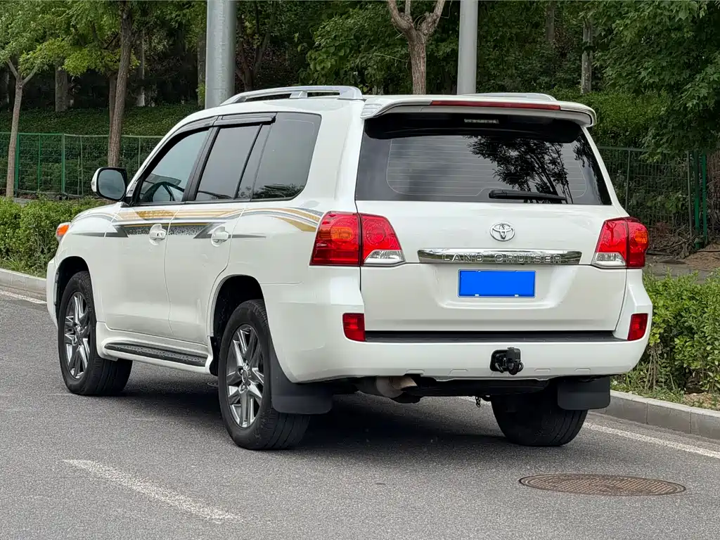 Toyota Land Cruiser 2016