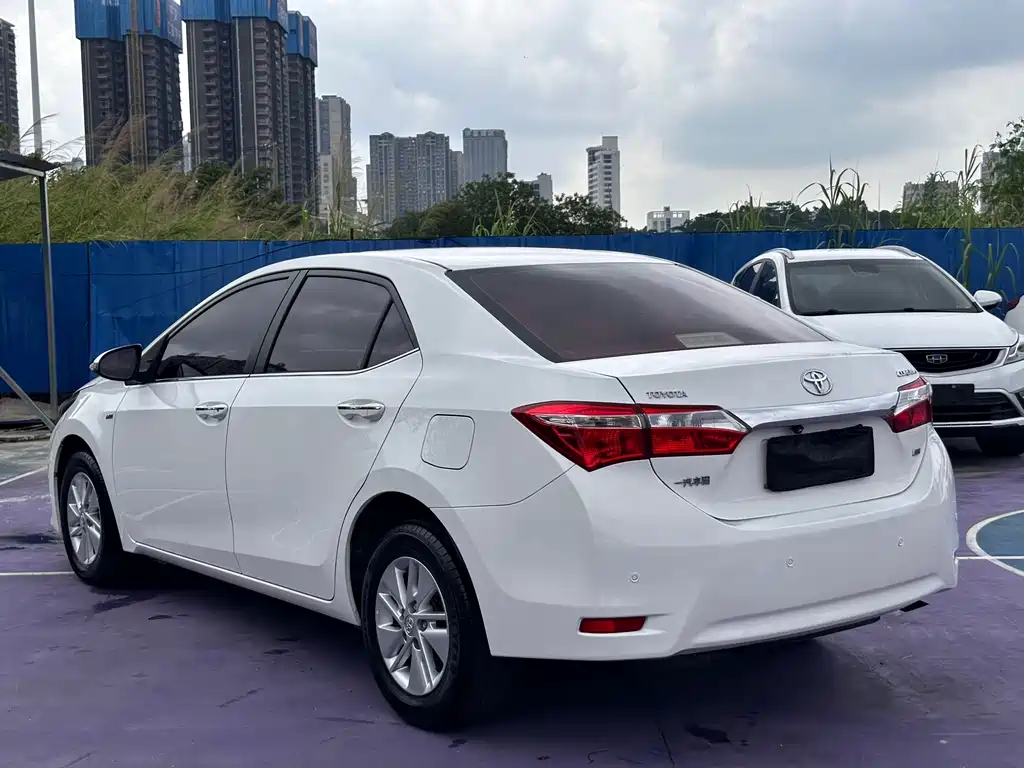 Toyota Corolla 2015