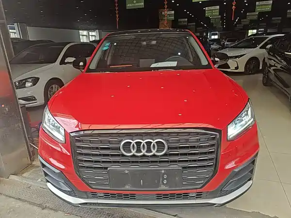 Audi Q2L 2020