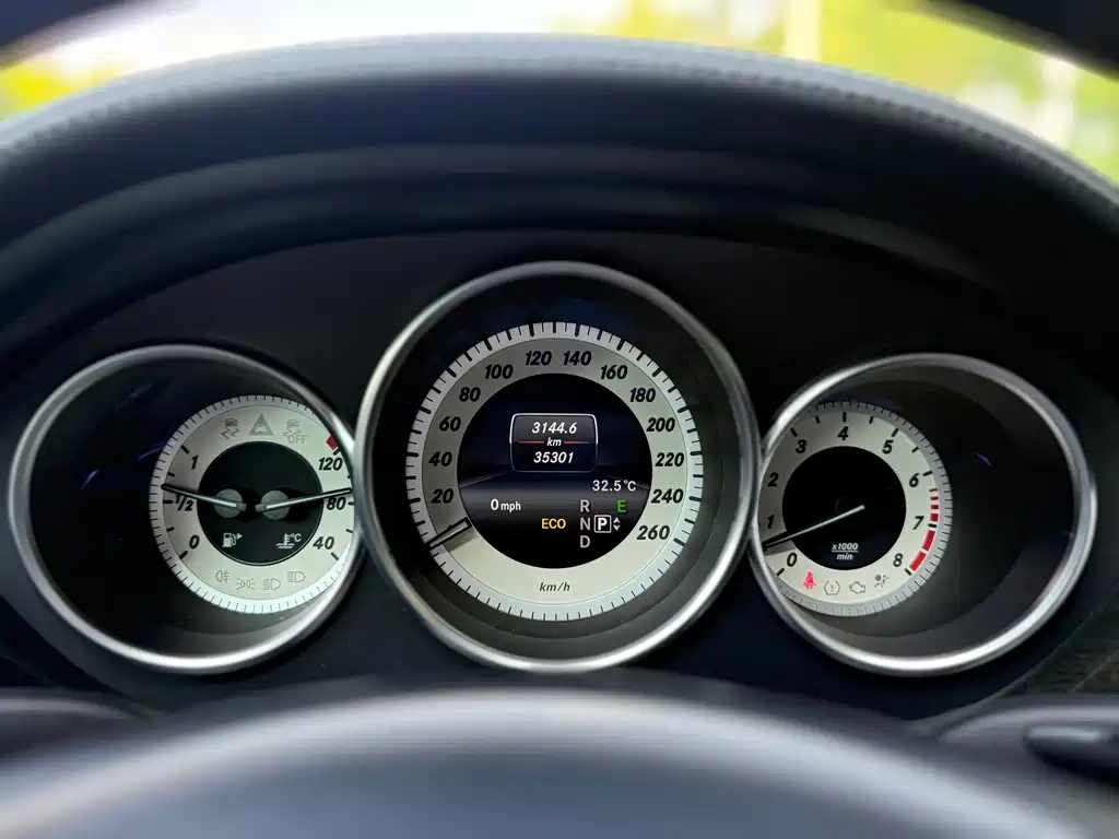 Mercedes-Benz CLS 2015 — фото 13