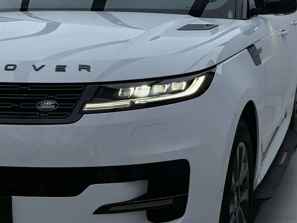 Land Rover Sport 2023 — фото 6