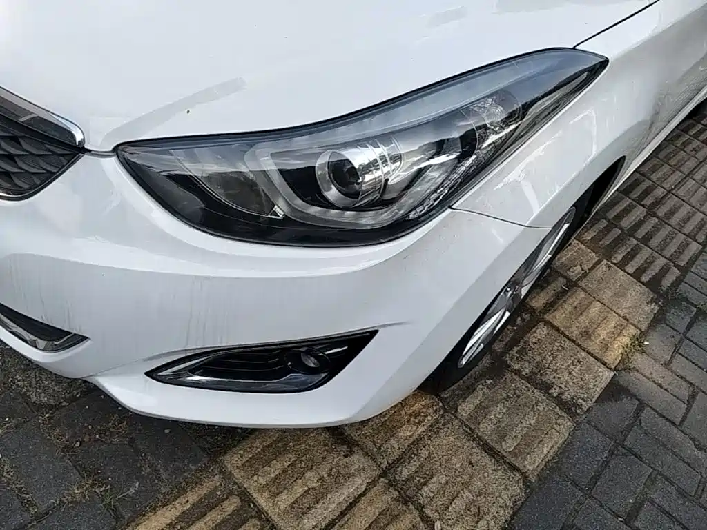 Hyundai Elantra Langdong 2016 — фото 24