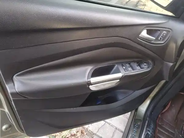 Ford Kuga 2014