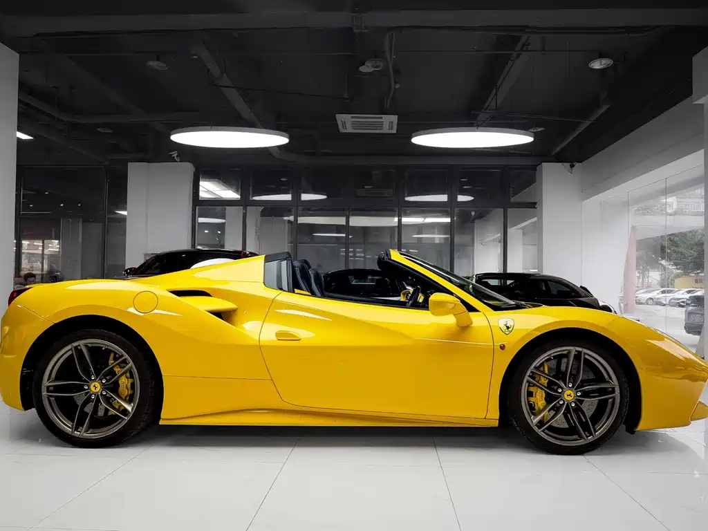 Ferrari 488 2018 — фото 7